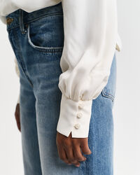 Blusa de cuello cerrado