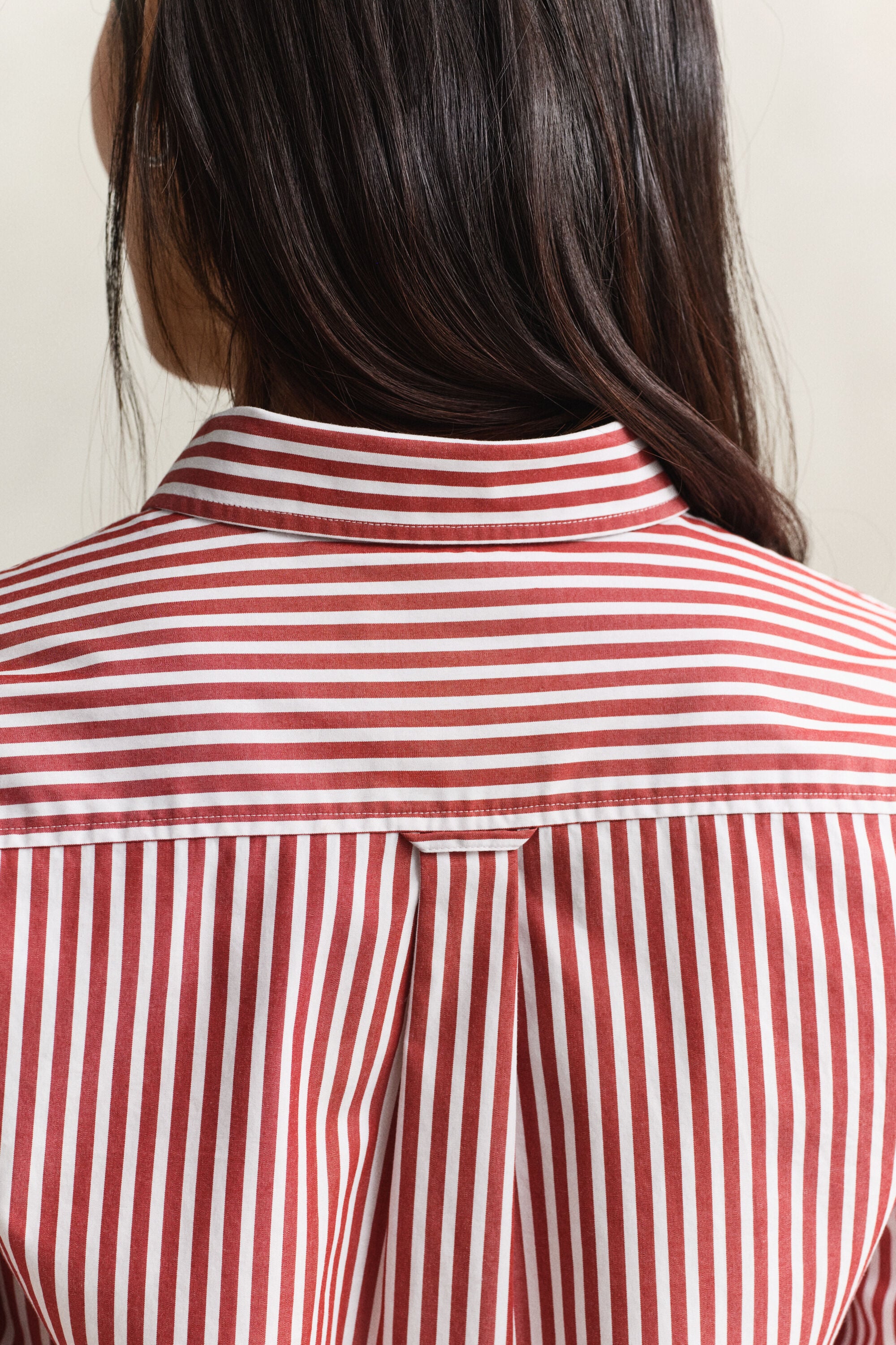 Camisa Regular Fit clásica de popelina a rayas