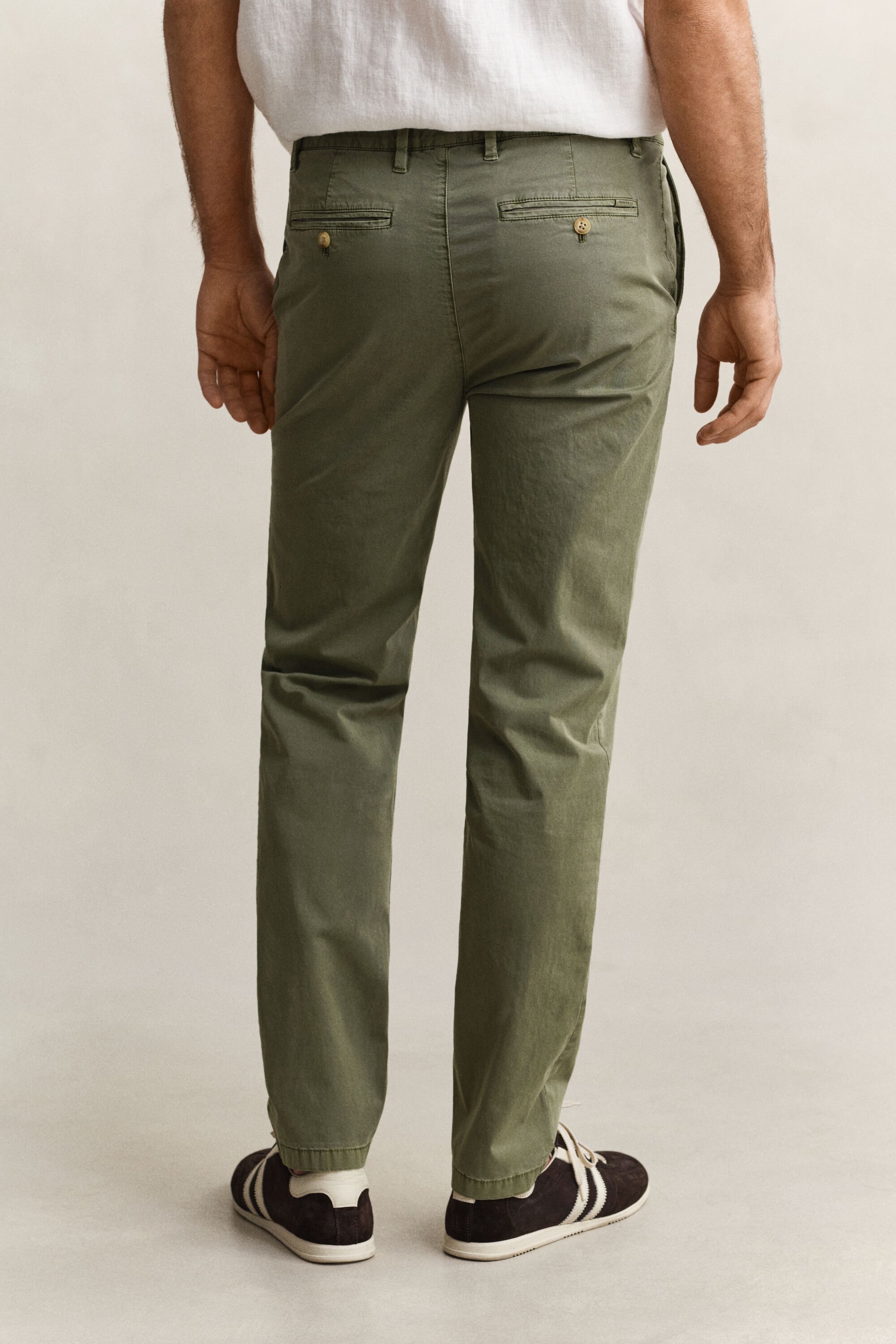 Pantalones chinos Sunfaded