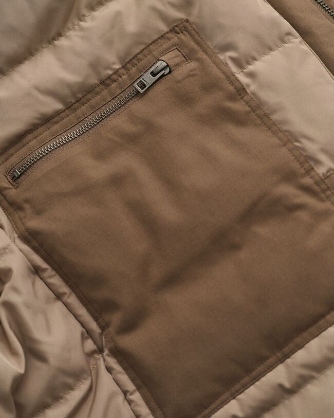 Cazadora militar de franela acolchada