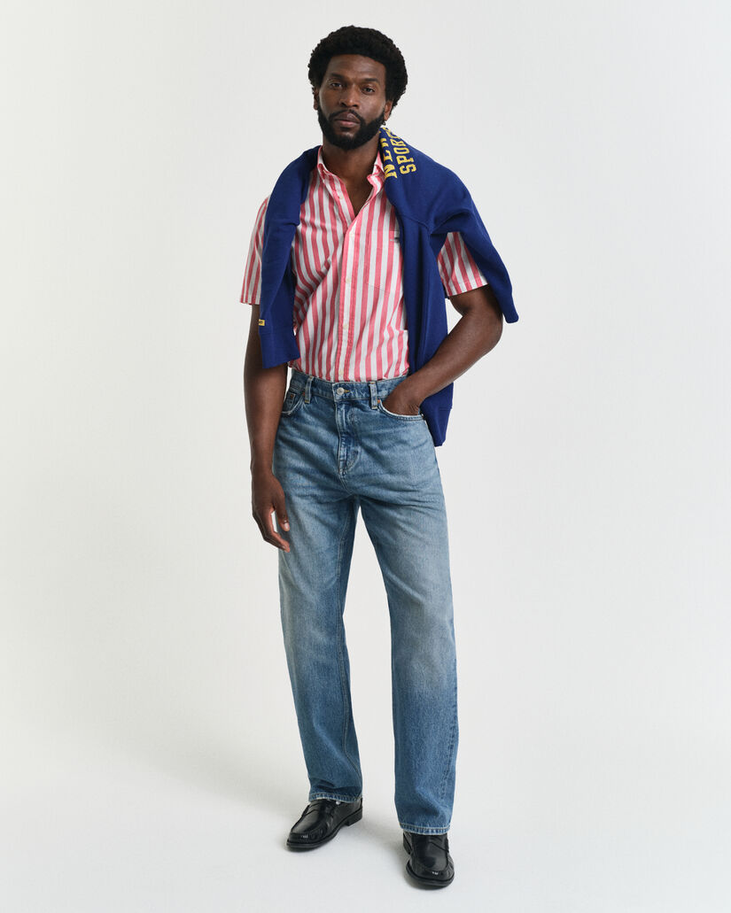 Camisa cl&aacute;sica de manga corta Regular Fit en popelina a rayas