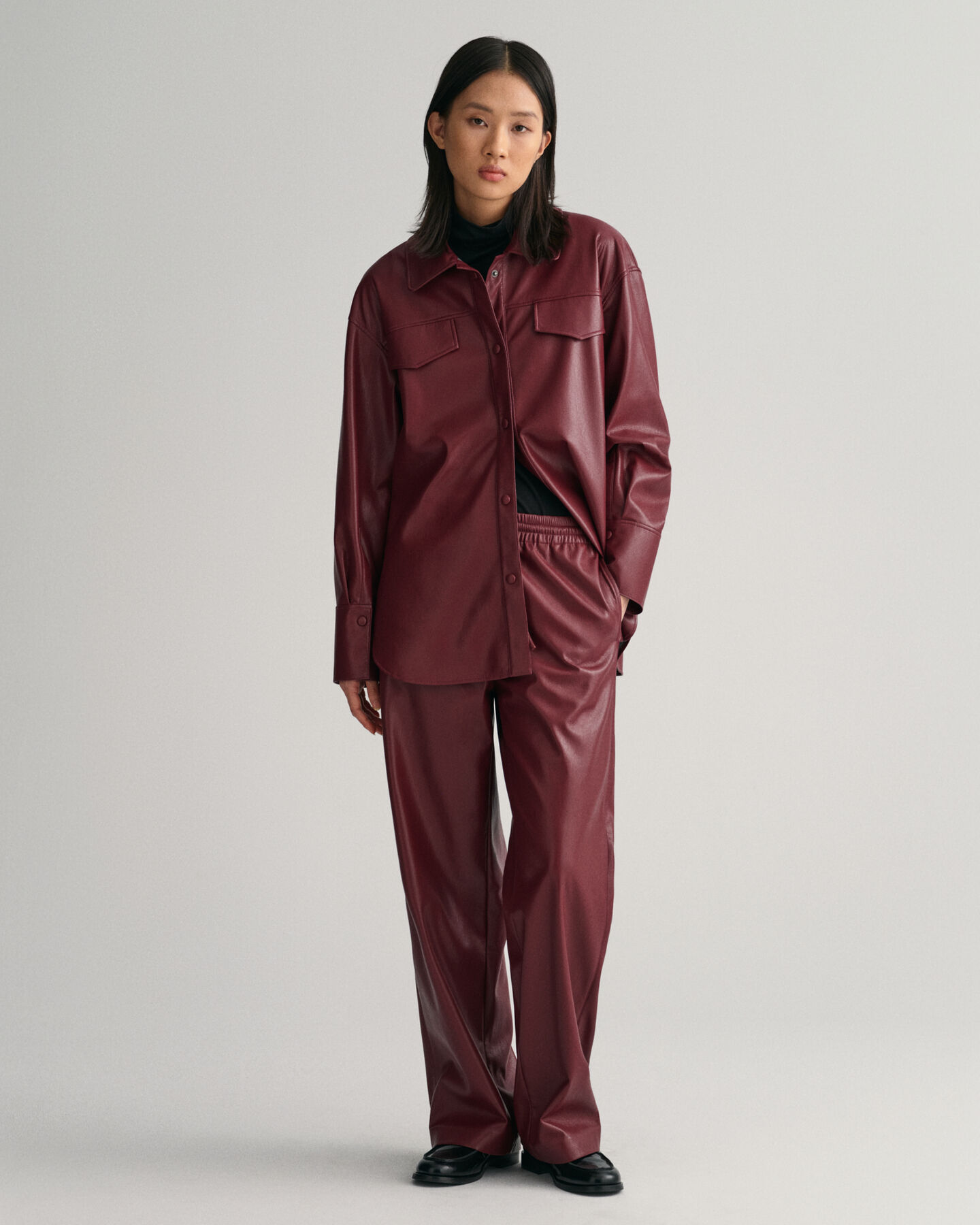 Pantalones Relaxed Fit Pull-On de piel sintética