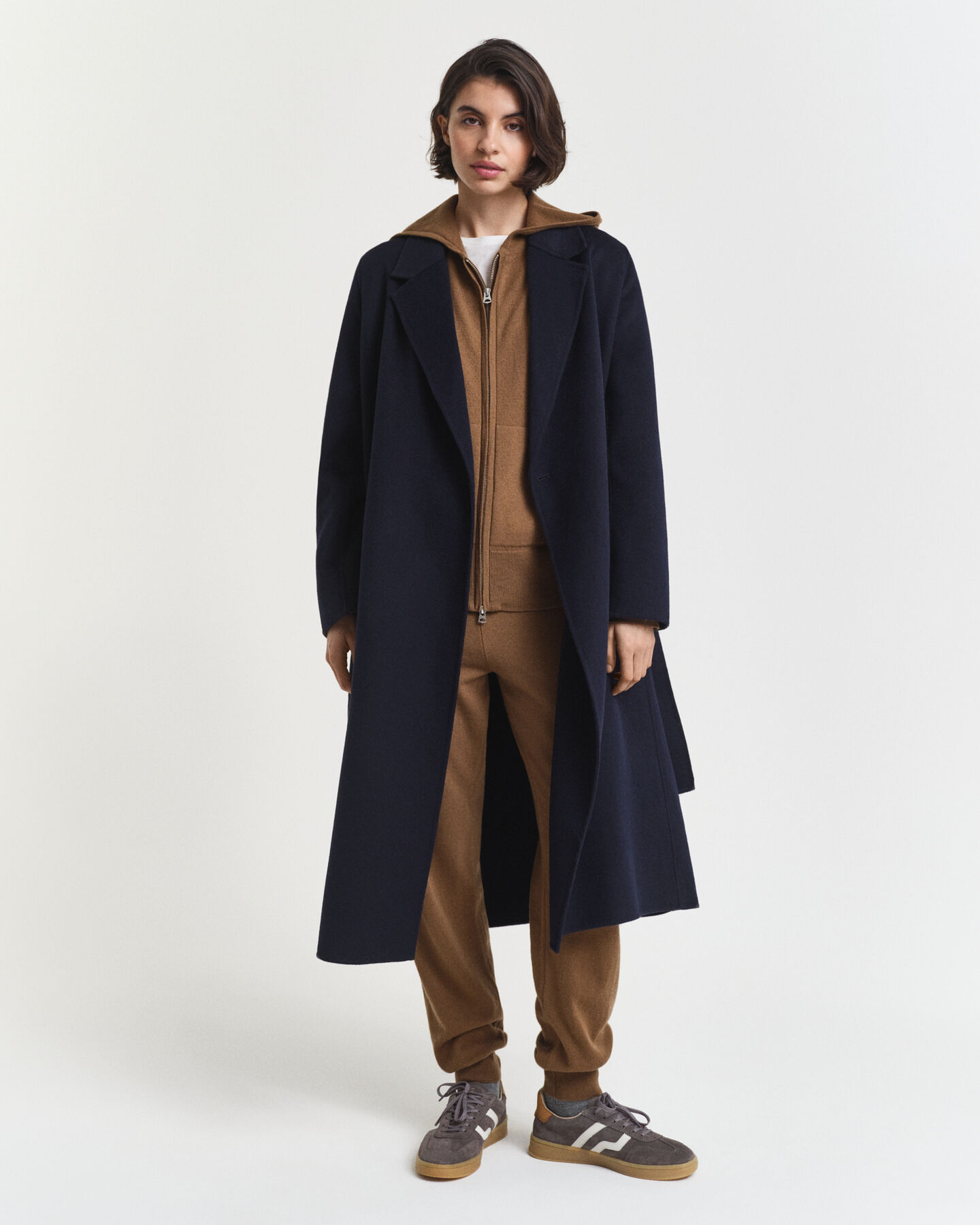 Sudadera de lana de oveja muy fina con capucha y cremallera