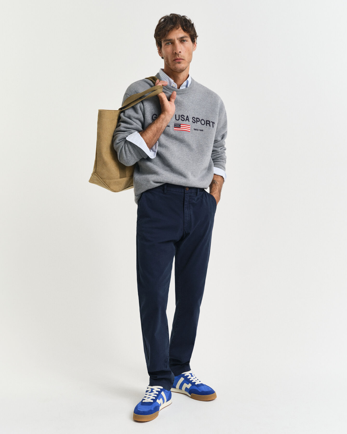 Pantalones chinos estructurados Slim Fit con textura labrada