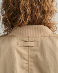 Cazadora bomber satinada