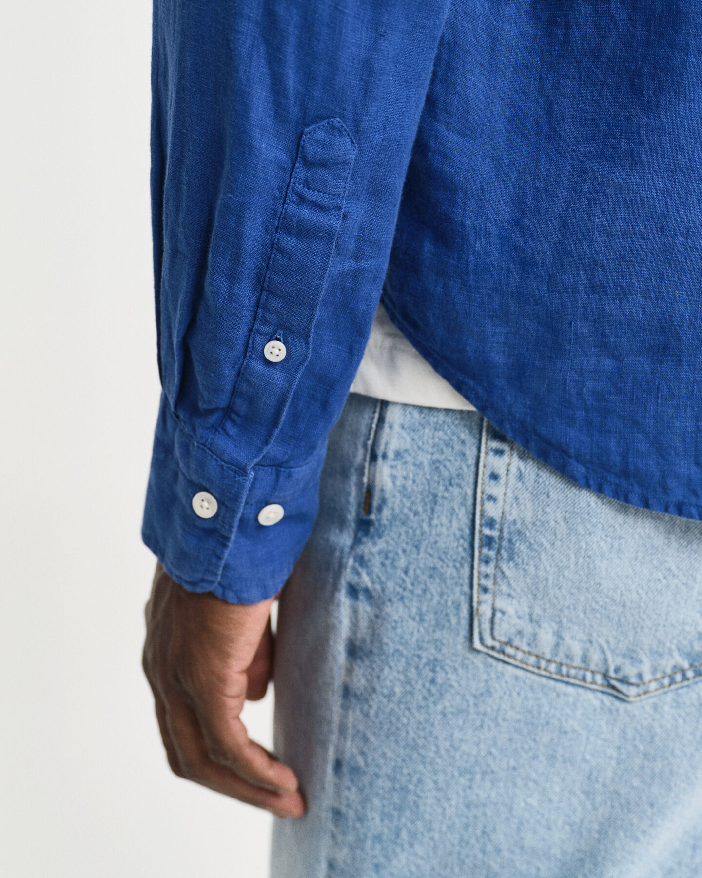 Camisa Regular Fit de lino teñido en prenda