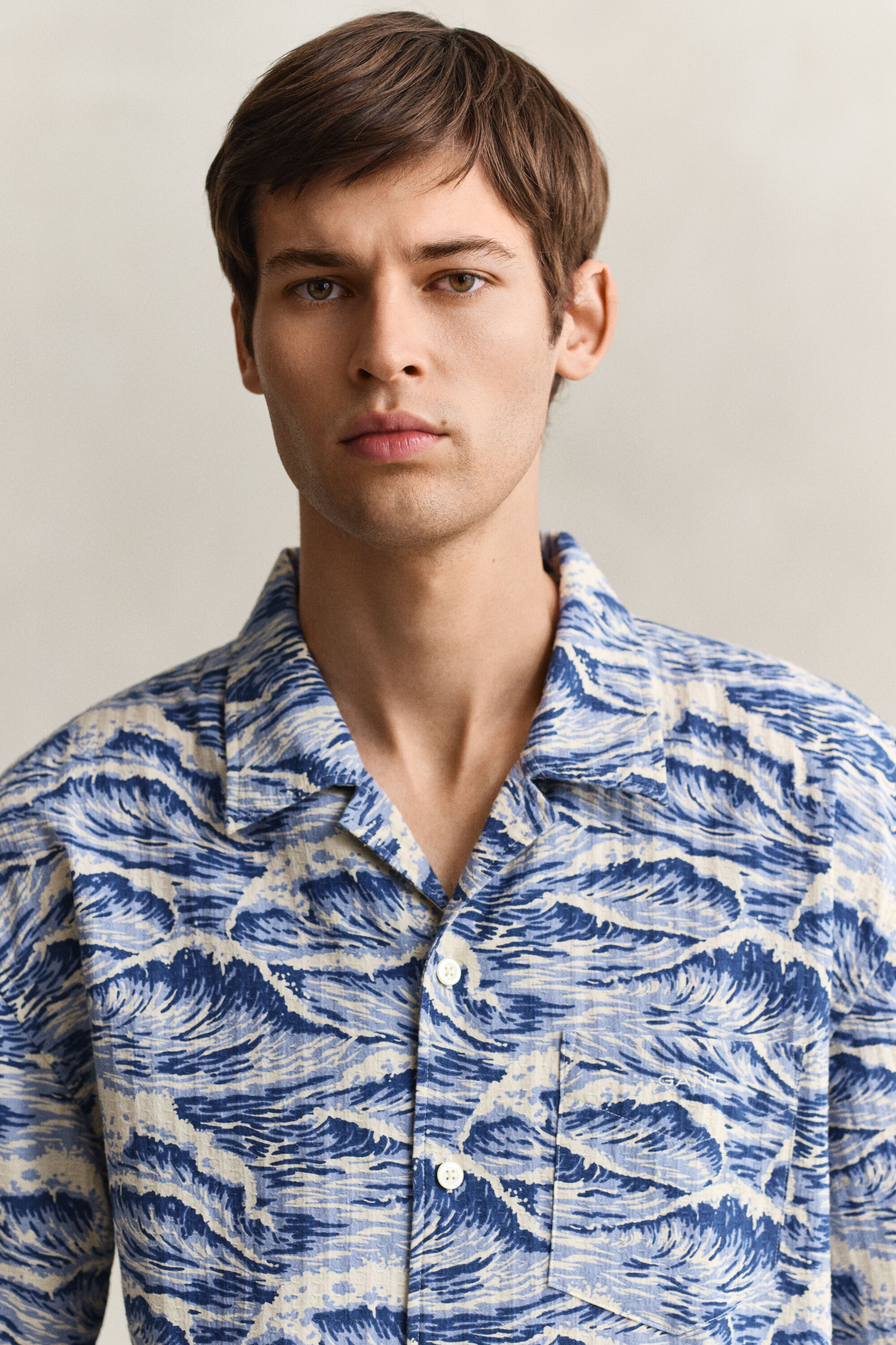 Camisa estampada de manga corta