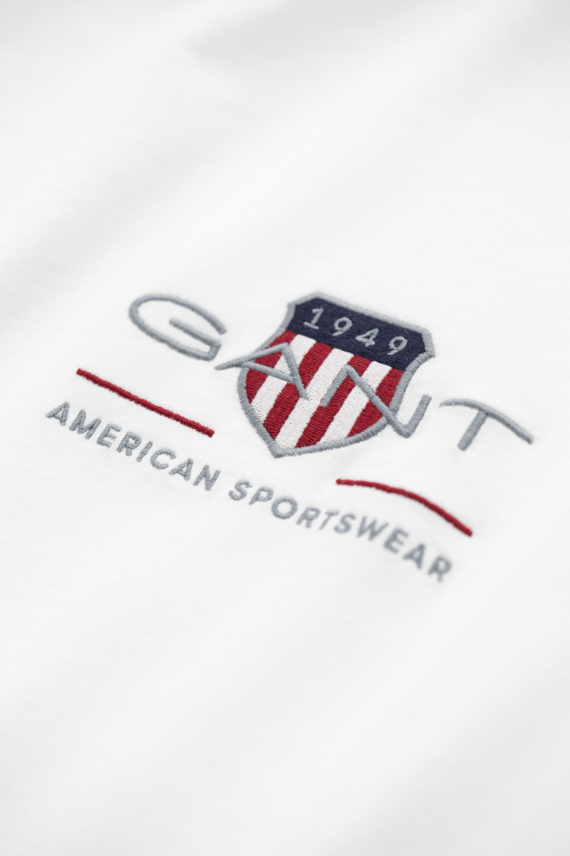 Camiseta Medium Archive Shield
