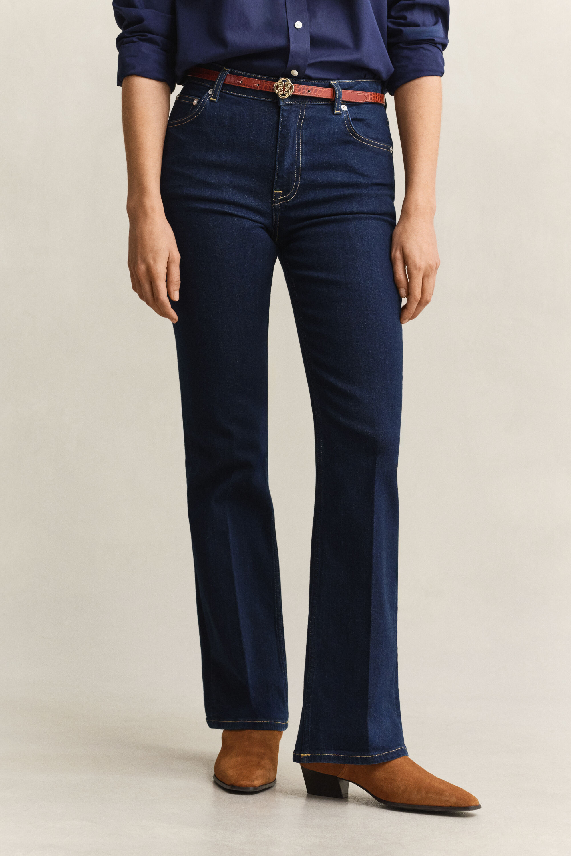 Vaqueros Slim Fit acampanados elásticos