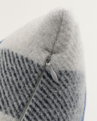 Cojín Magnified Check