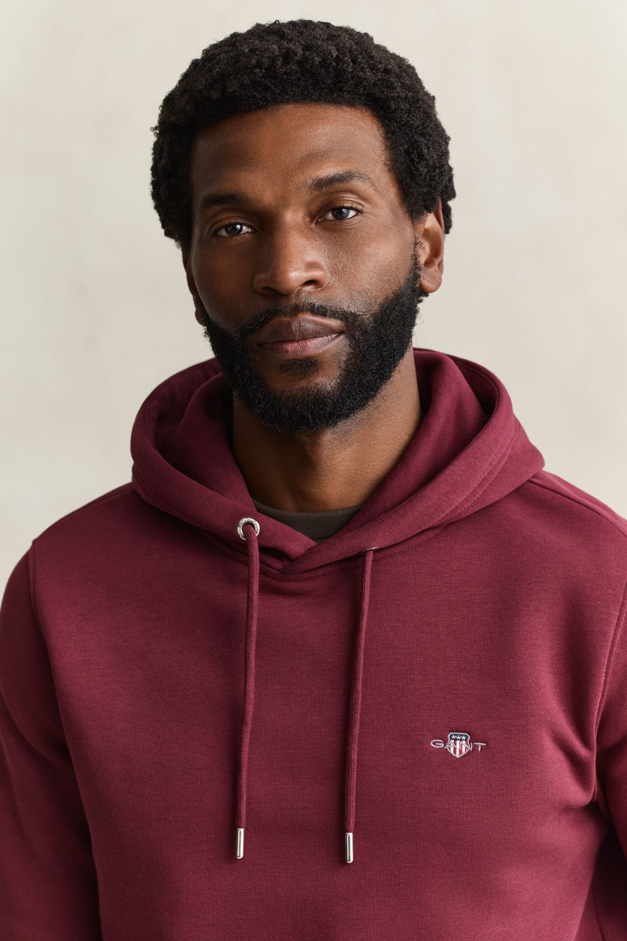Sudadera con capucha Shield