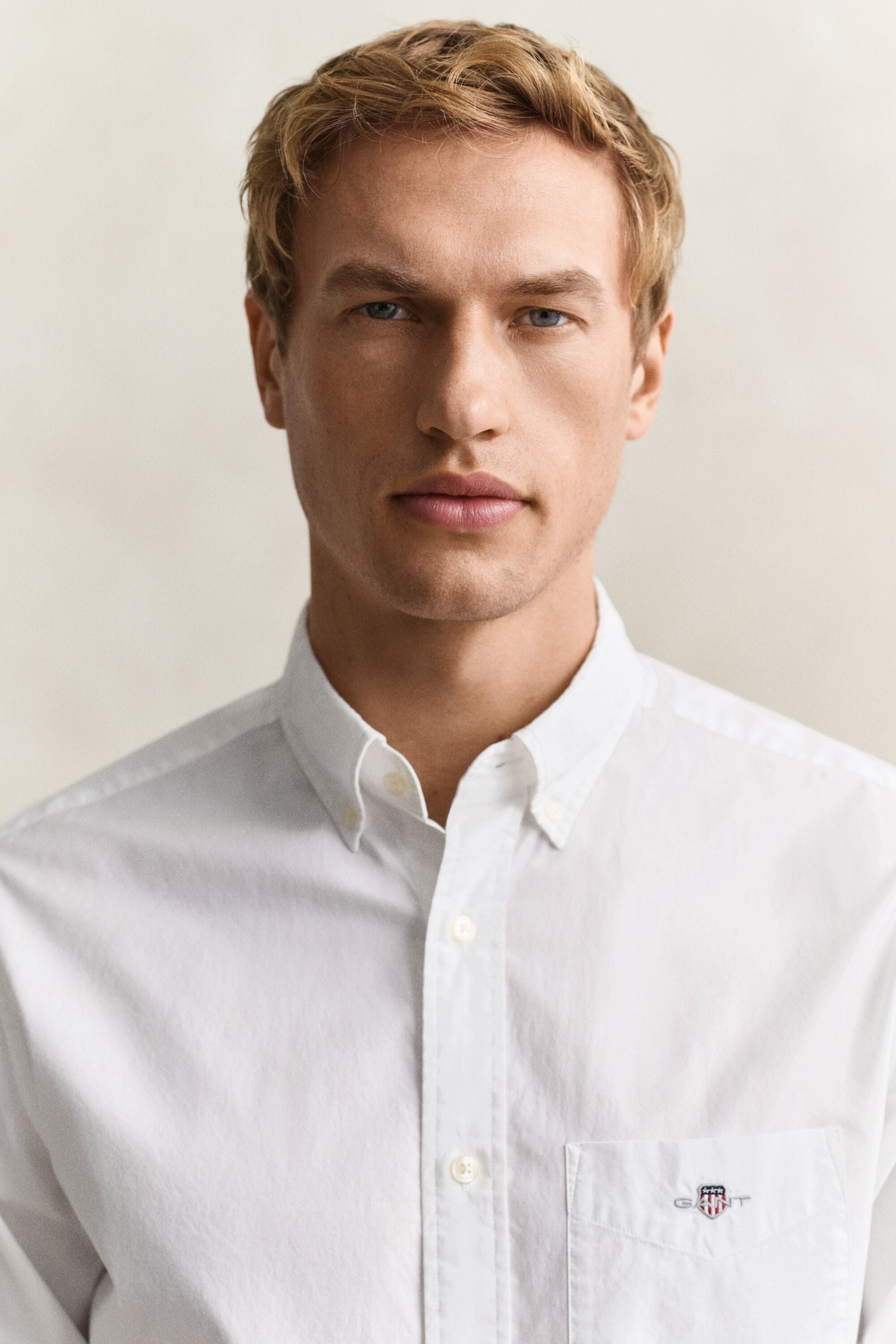 Camisa de popelina Regular Fit clásica