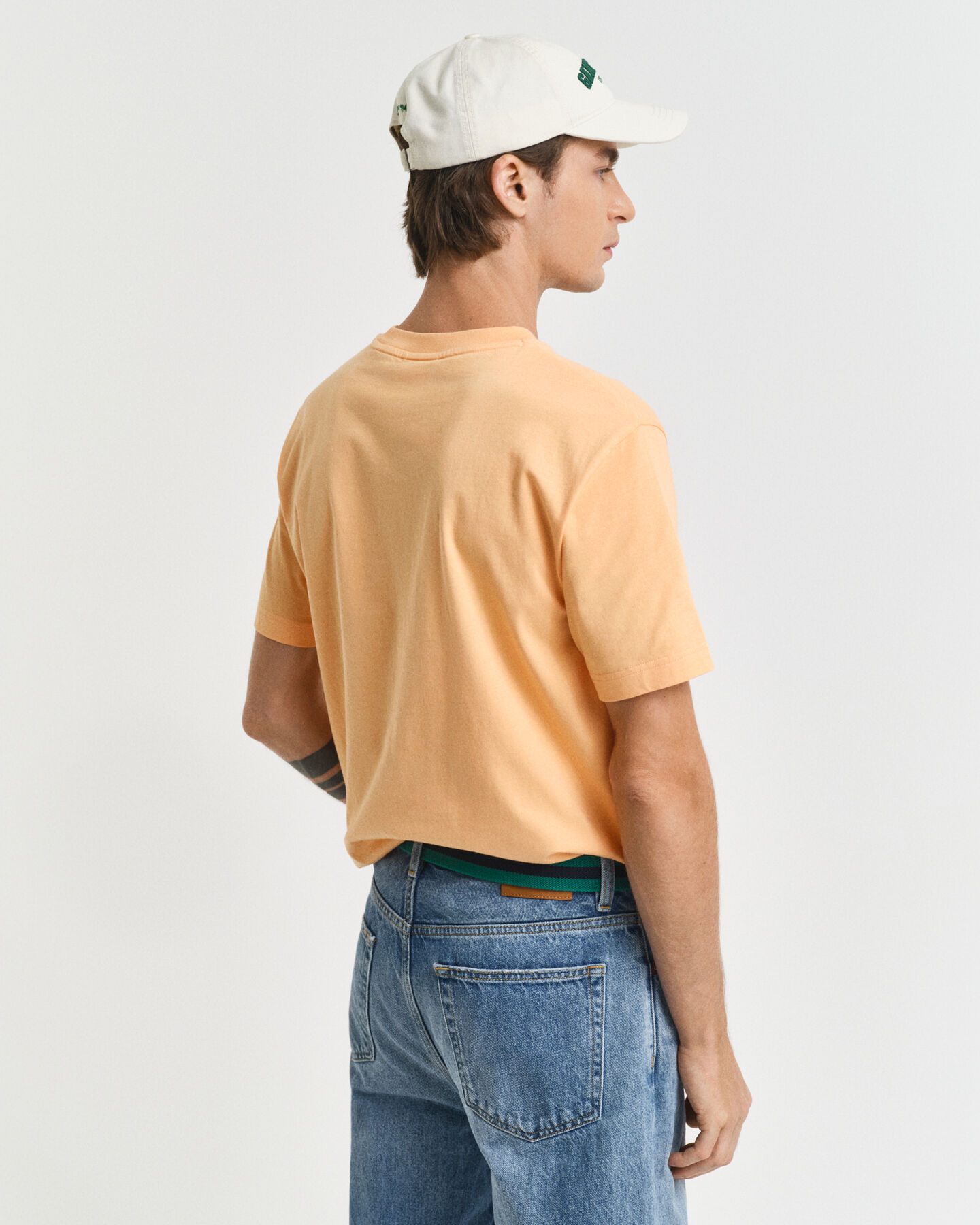 Camiseta con dise&ntilde;o de peque&ntilde;as dimensiones