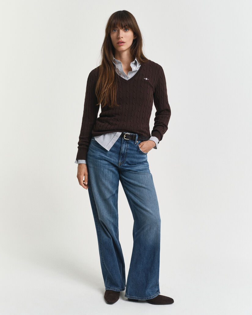 Jersey de punto de ochos con cuello de pico en algodón elástico