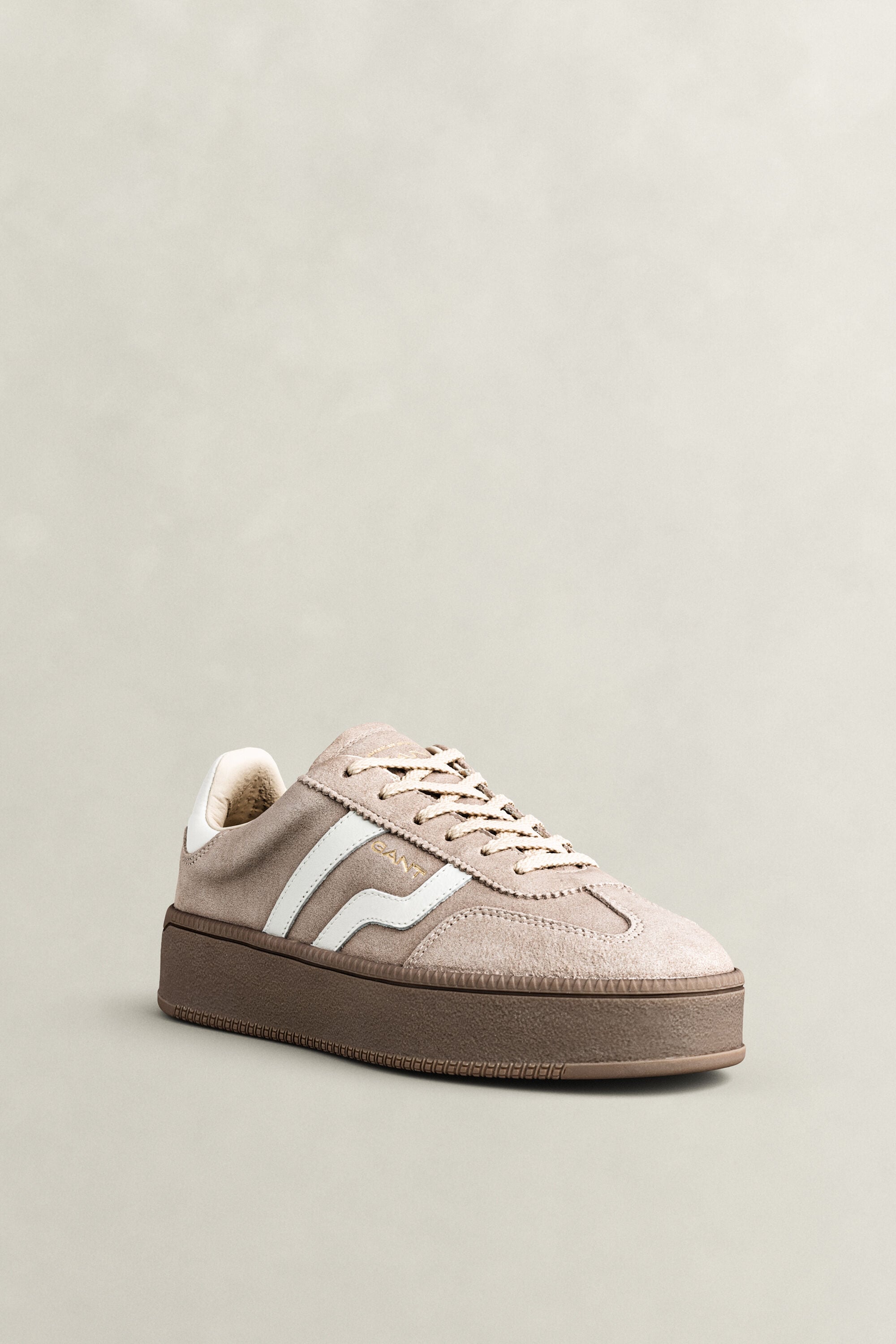 Zapatillas de ante Cuzmani