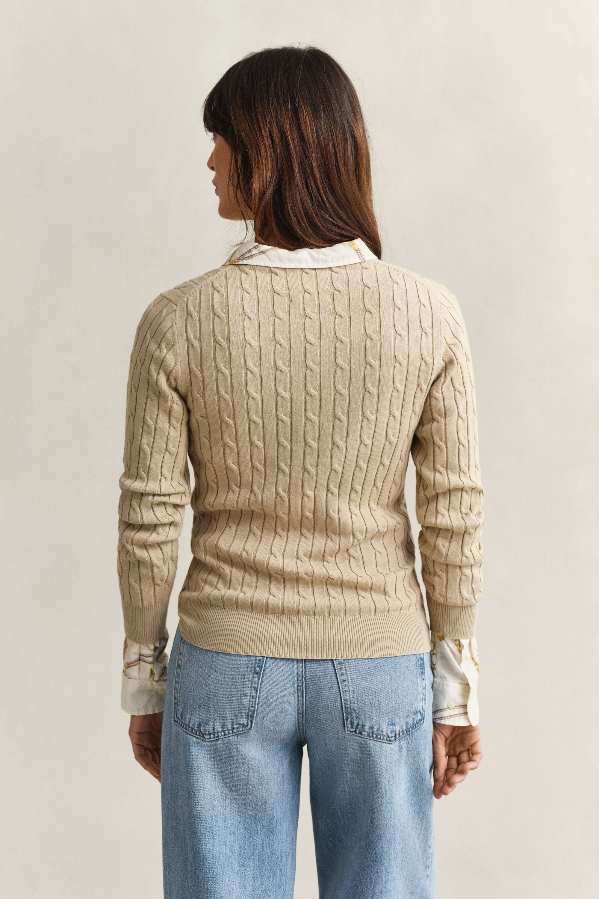 Jersey de cuello redondo y punto de ochos