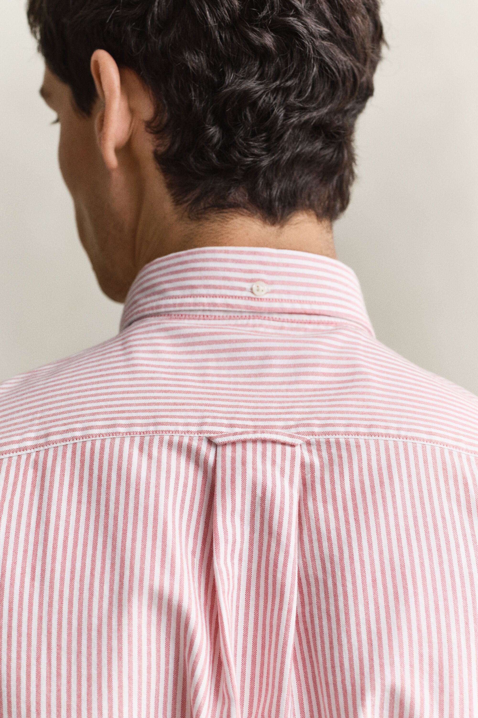Camisa Oxford clásica de rayas finas