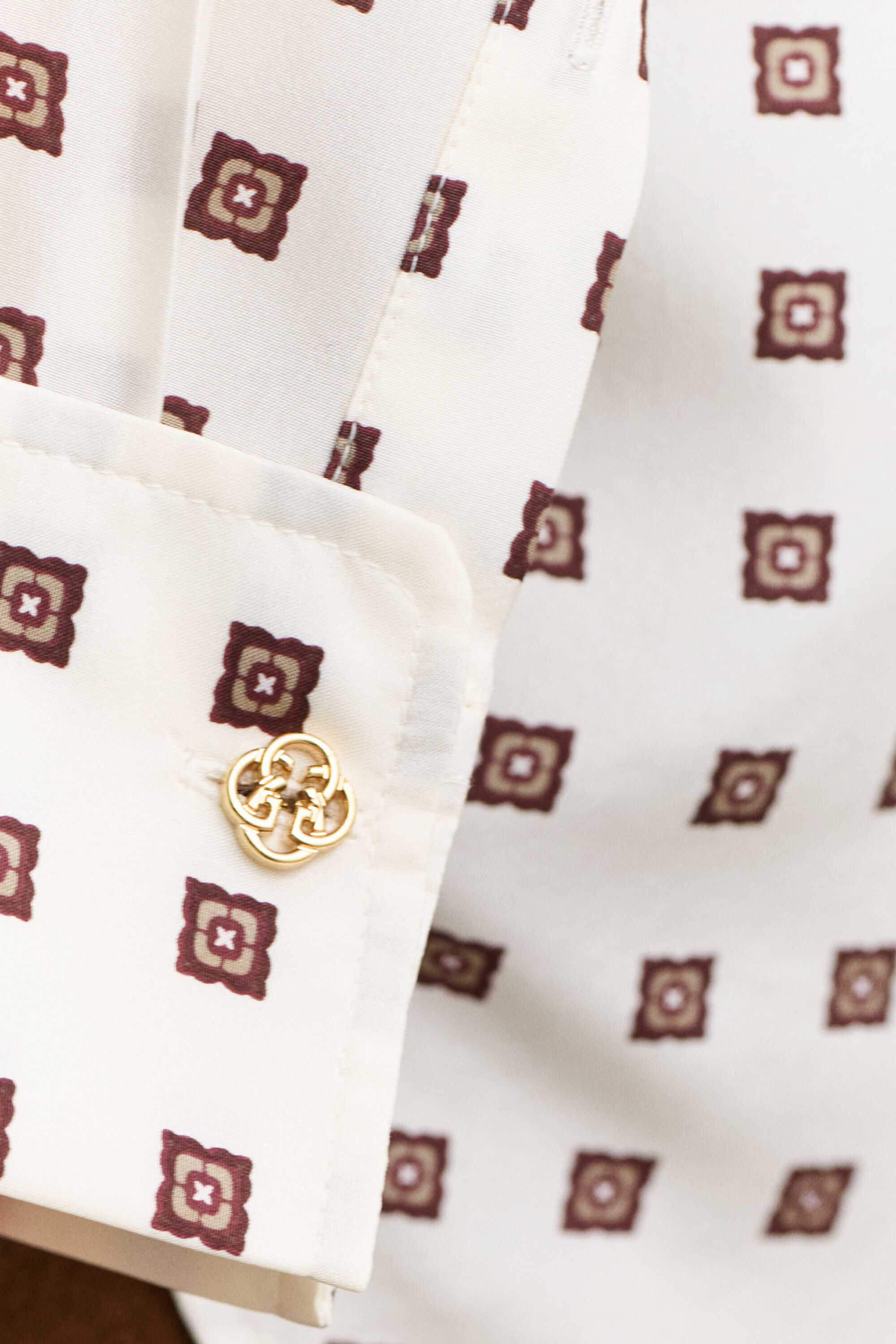 Blusa de seda habotai