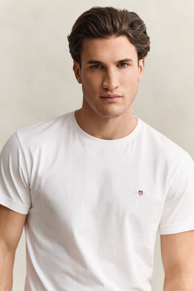 Camiseta Slim Fit Shield