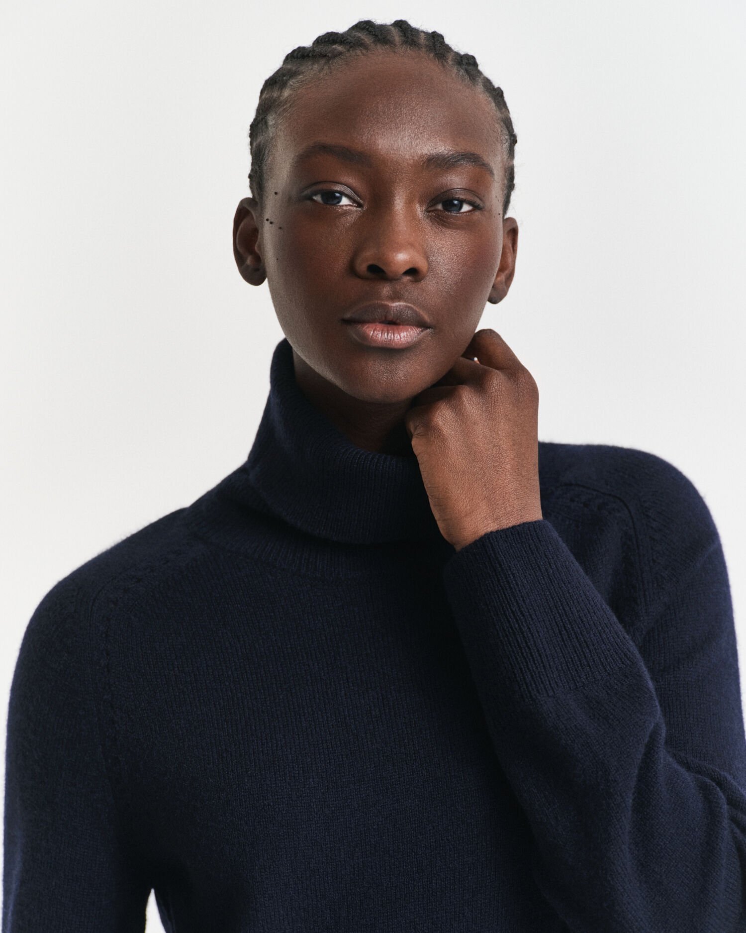 Vestido de cuello de cisne con detalle de punto