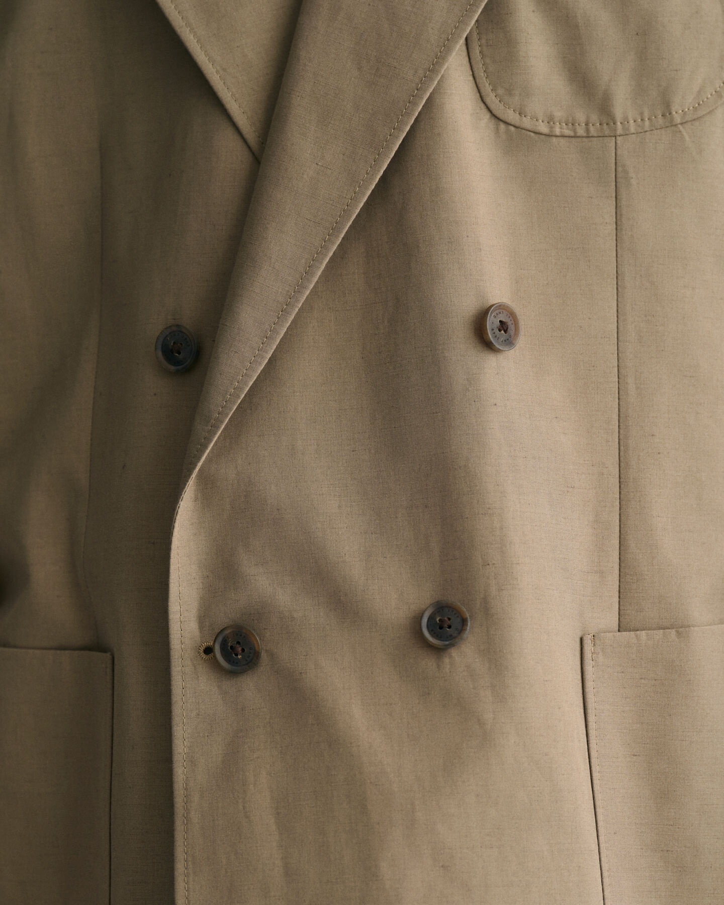 Americana de traje extragrande con doble botonadura Safari