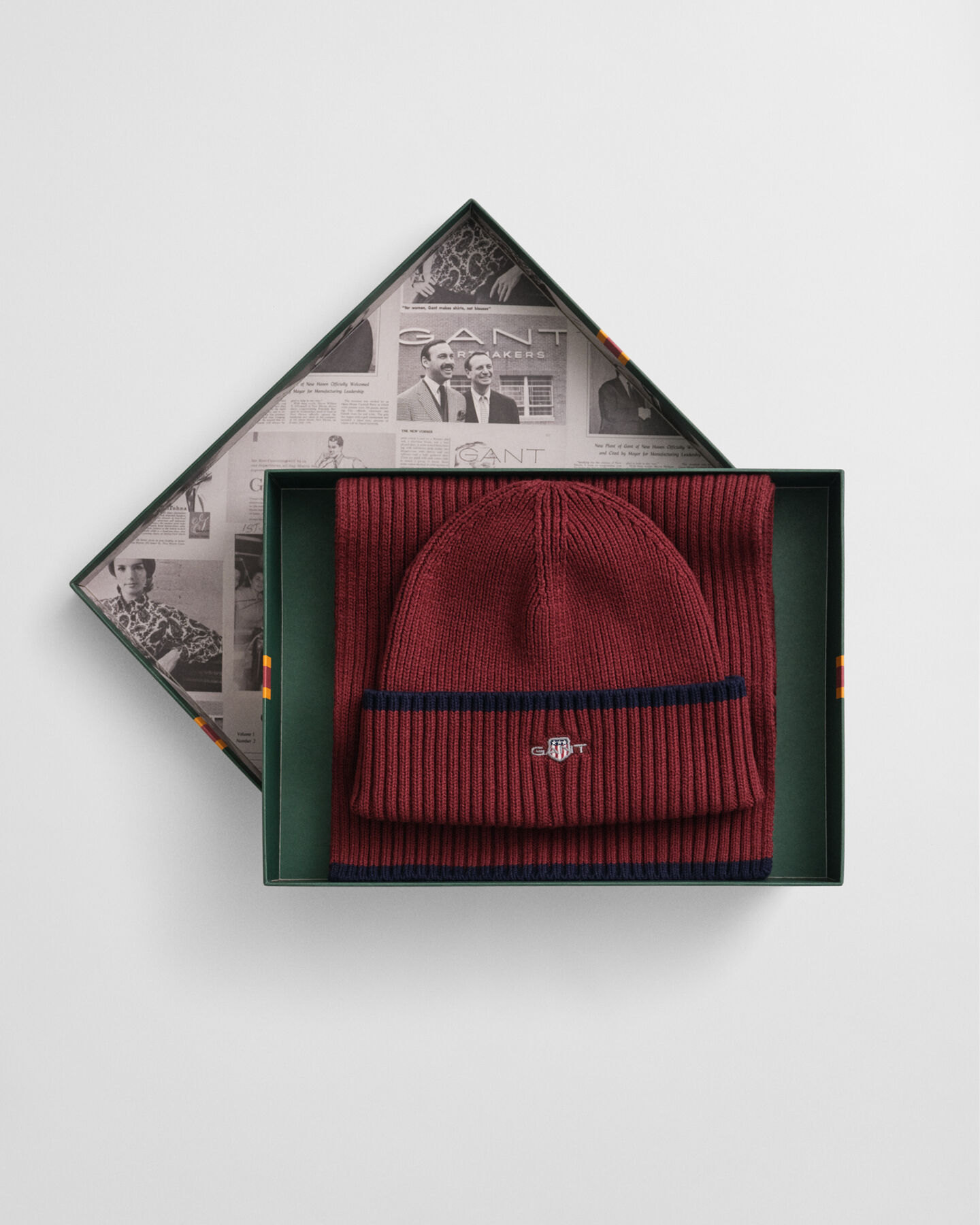 Set de regalo básico con gorro y bufanda