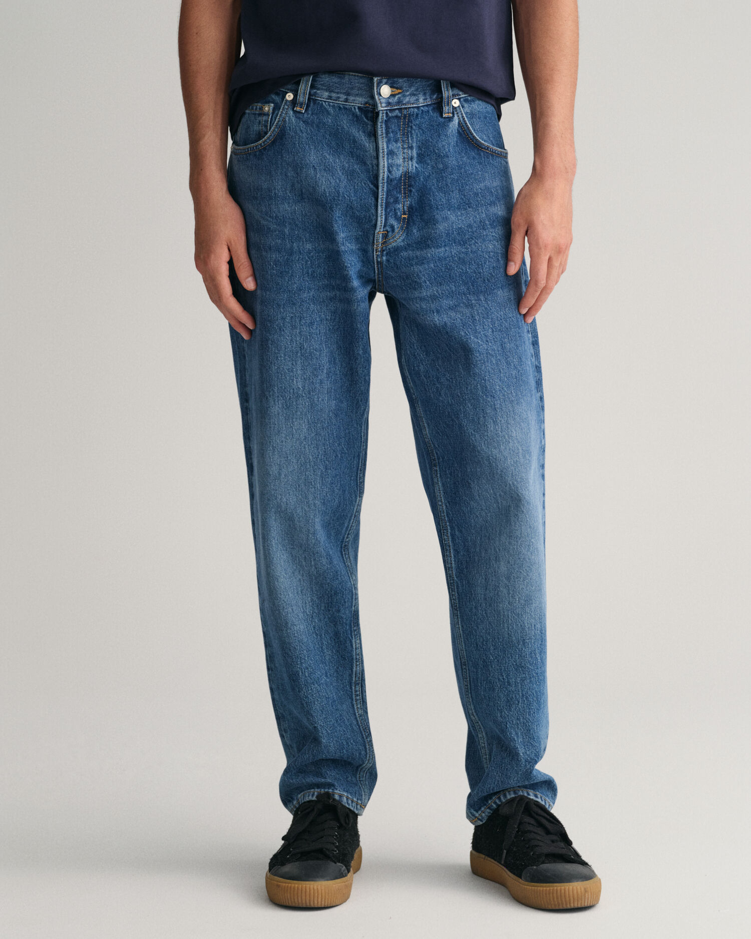 Vaqueros Relaxed Fit ajustados en el bajo GANT