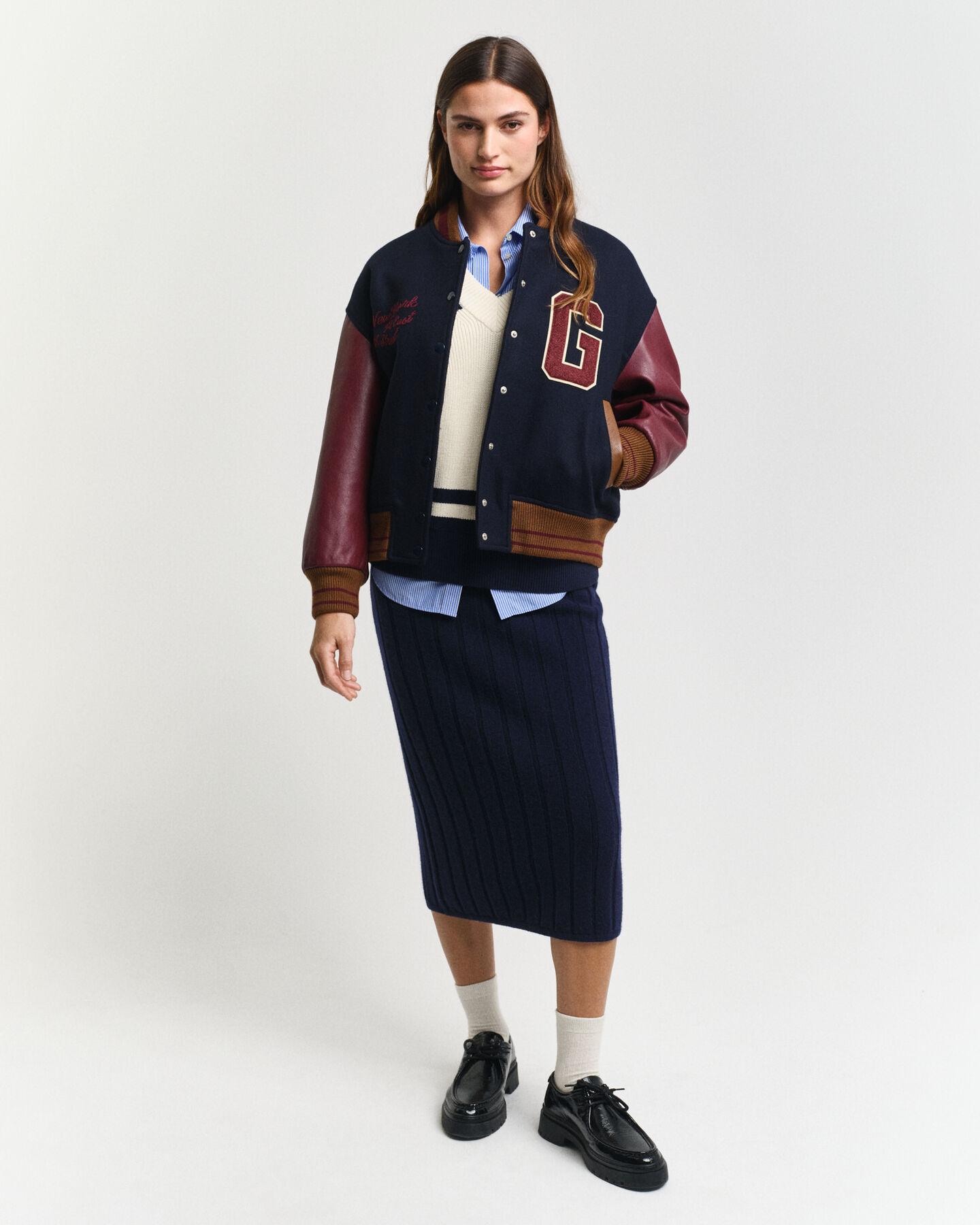 Falda de lana con canal&eacute; ancho