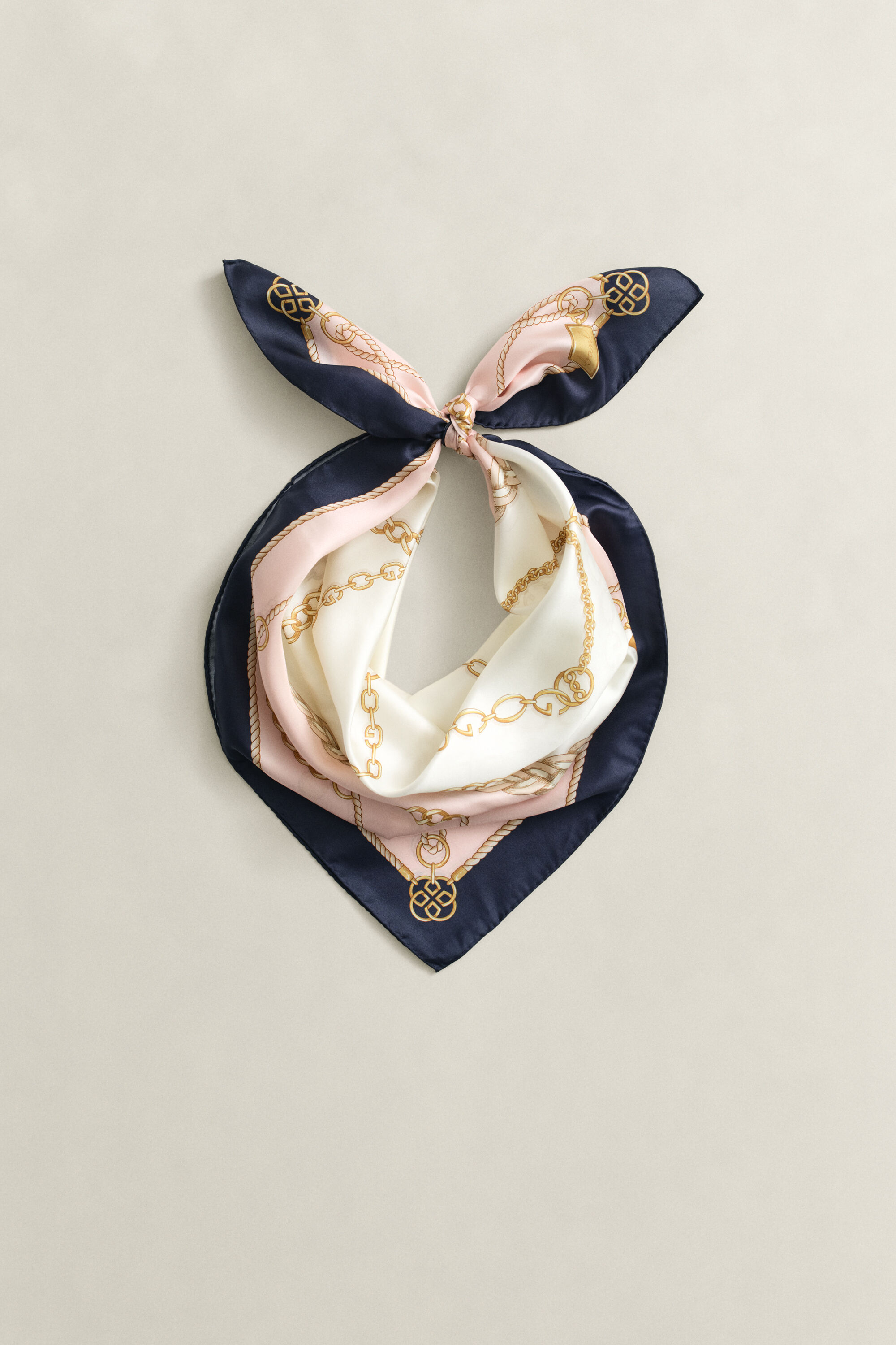 Pañuelo de seda Chain