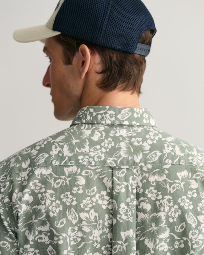 Camisa Regular Fit de manga corta en algod&oacute;n y lino con estampado de flores