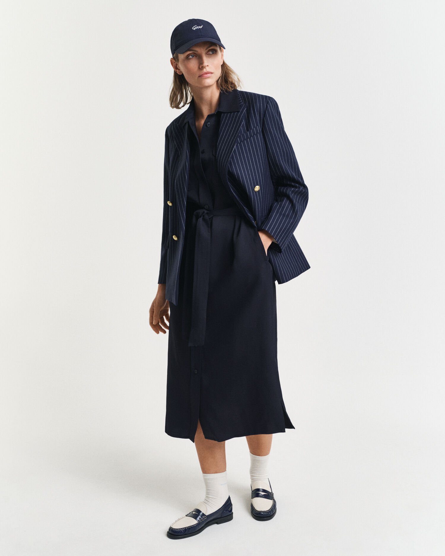 Vestido camisero utilitario