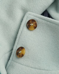 Chaqueta corta de lana