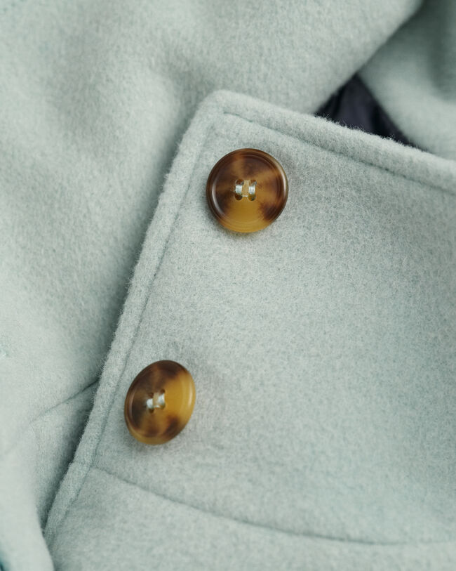 Chaqueta corta de lana