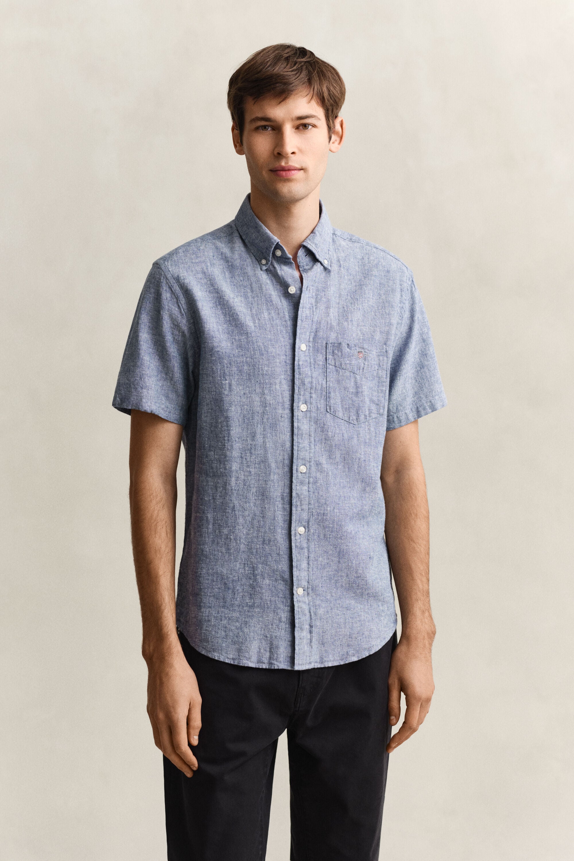 Camisa de manga corta en mezcla de lino