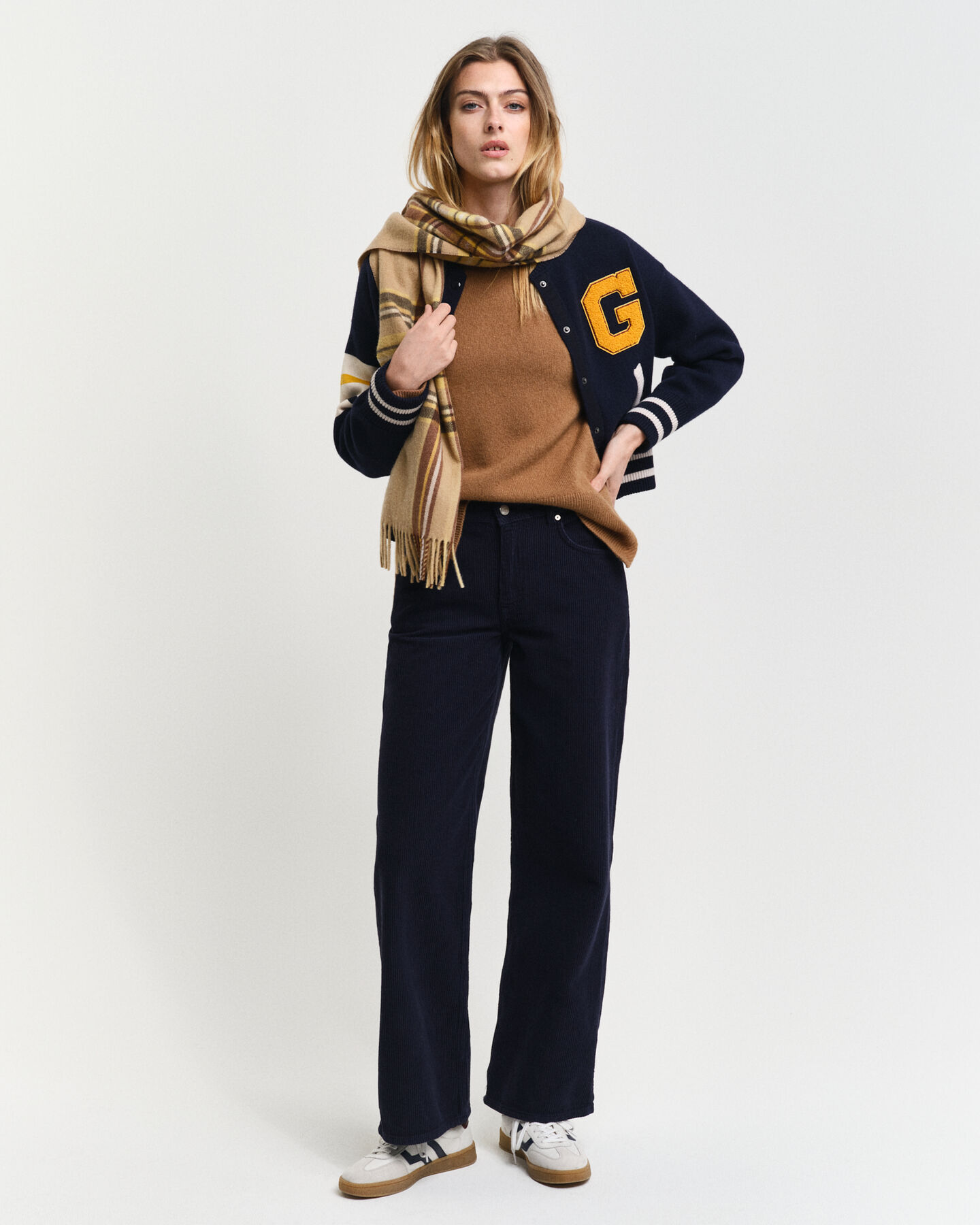 Jersey de cuello redondo con detalle de espiga