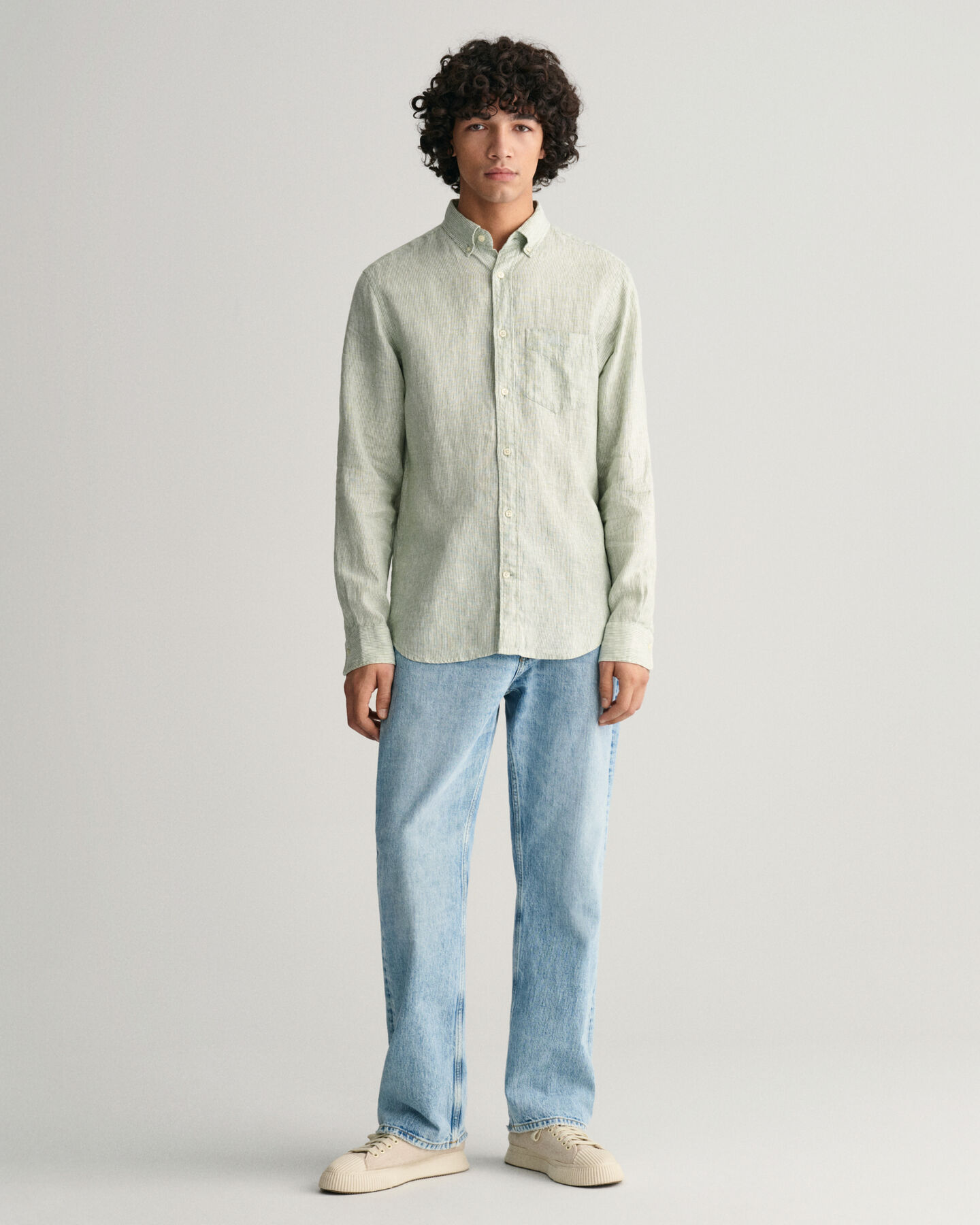 Camisa Regular Fit de lino a rayas