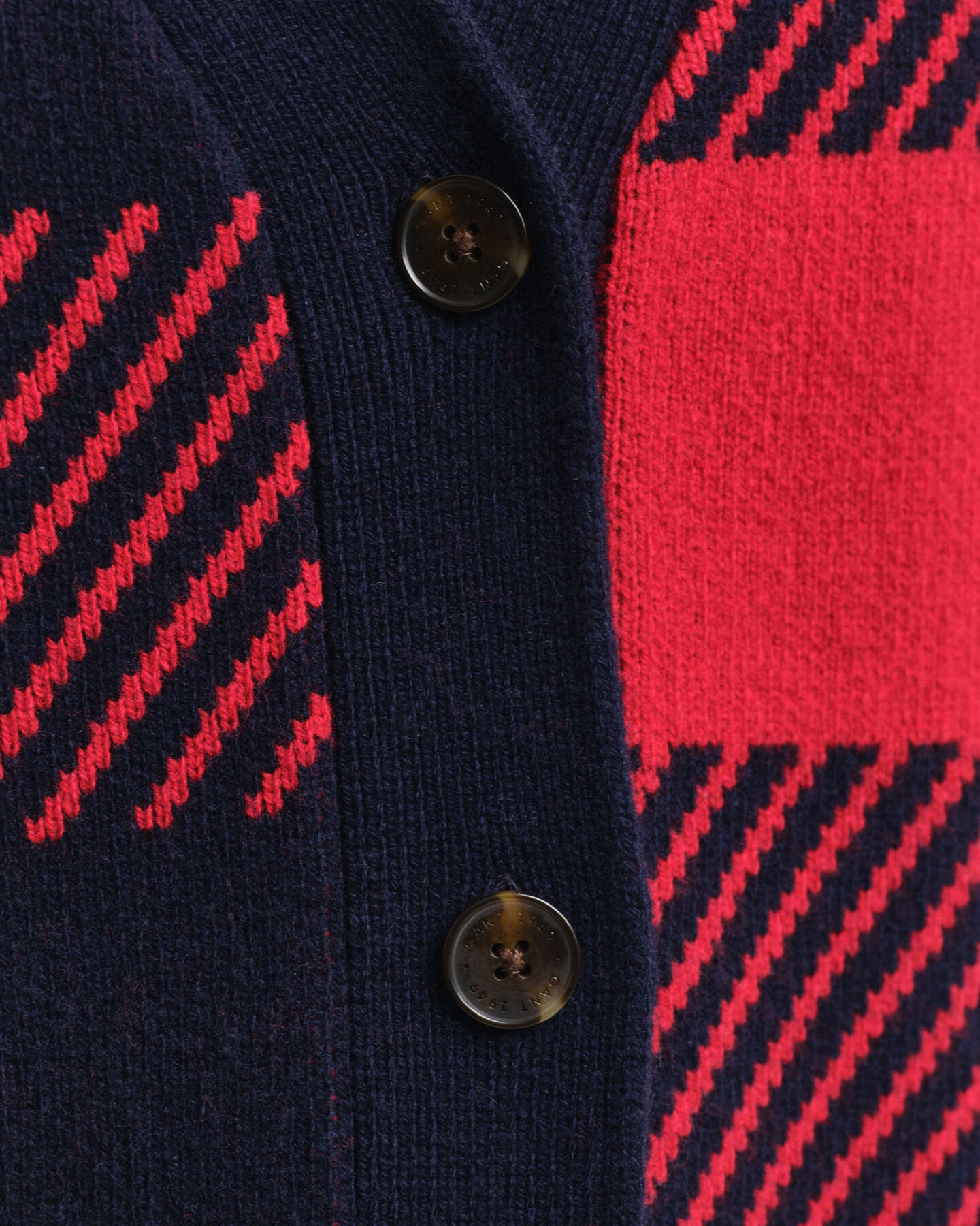 Cárdigan con cuello de pico y cuadros grandes