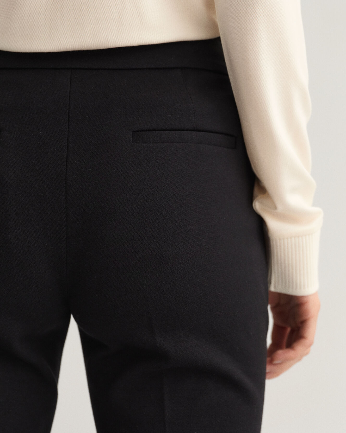 Pantalones pitillo de punto