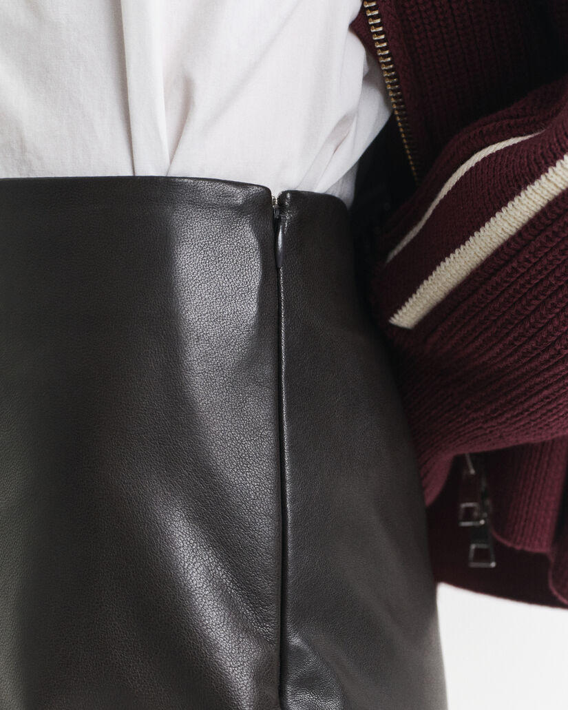 Falda de tubo midi en piel