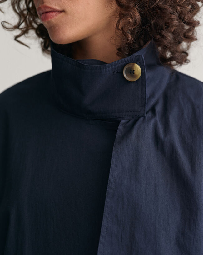 Chaqueta tipo gabardina de largo medio