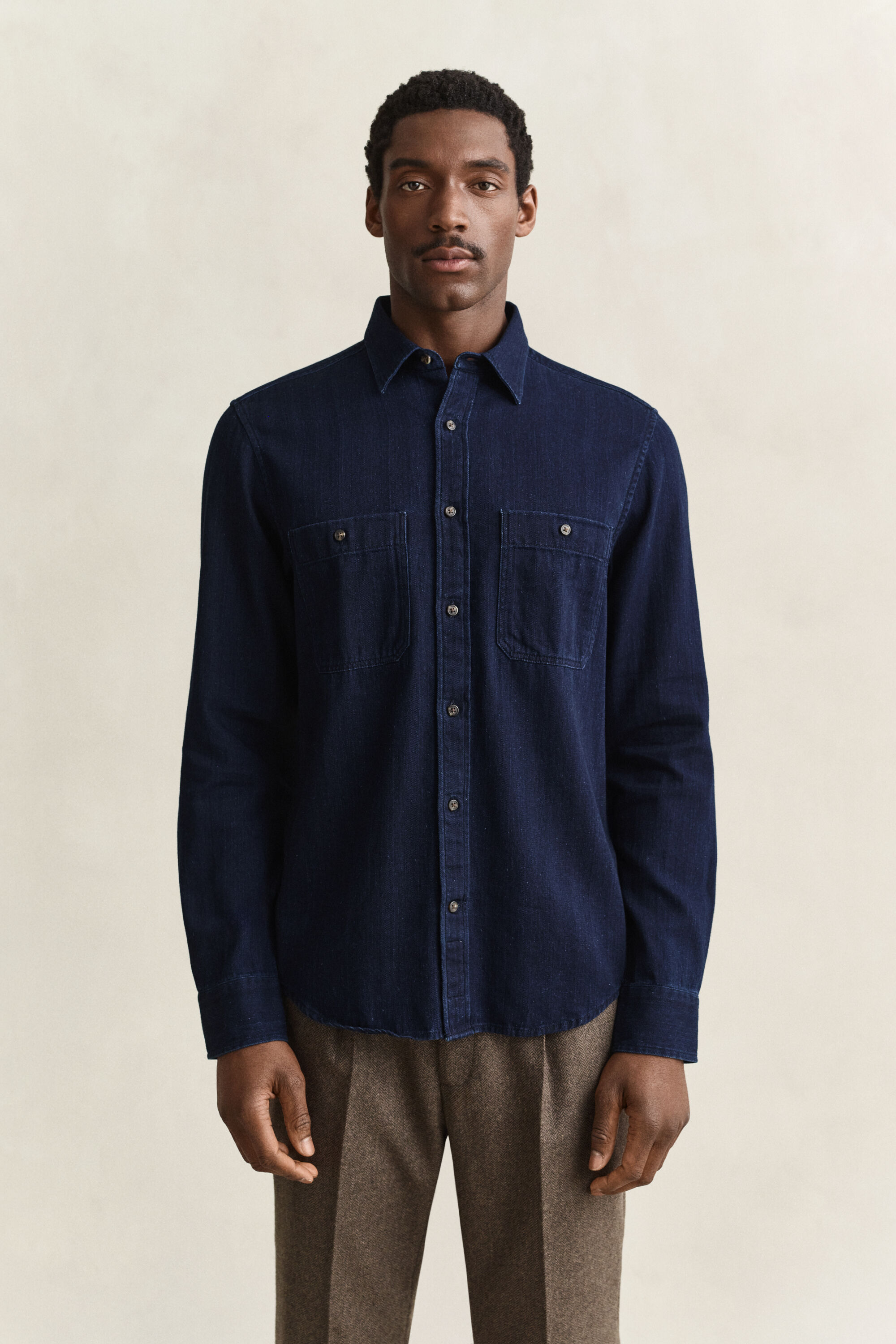 Camisa con diseño de espiga añil
