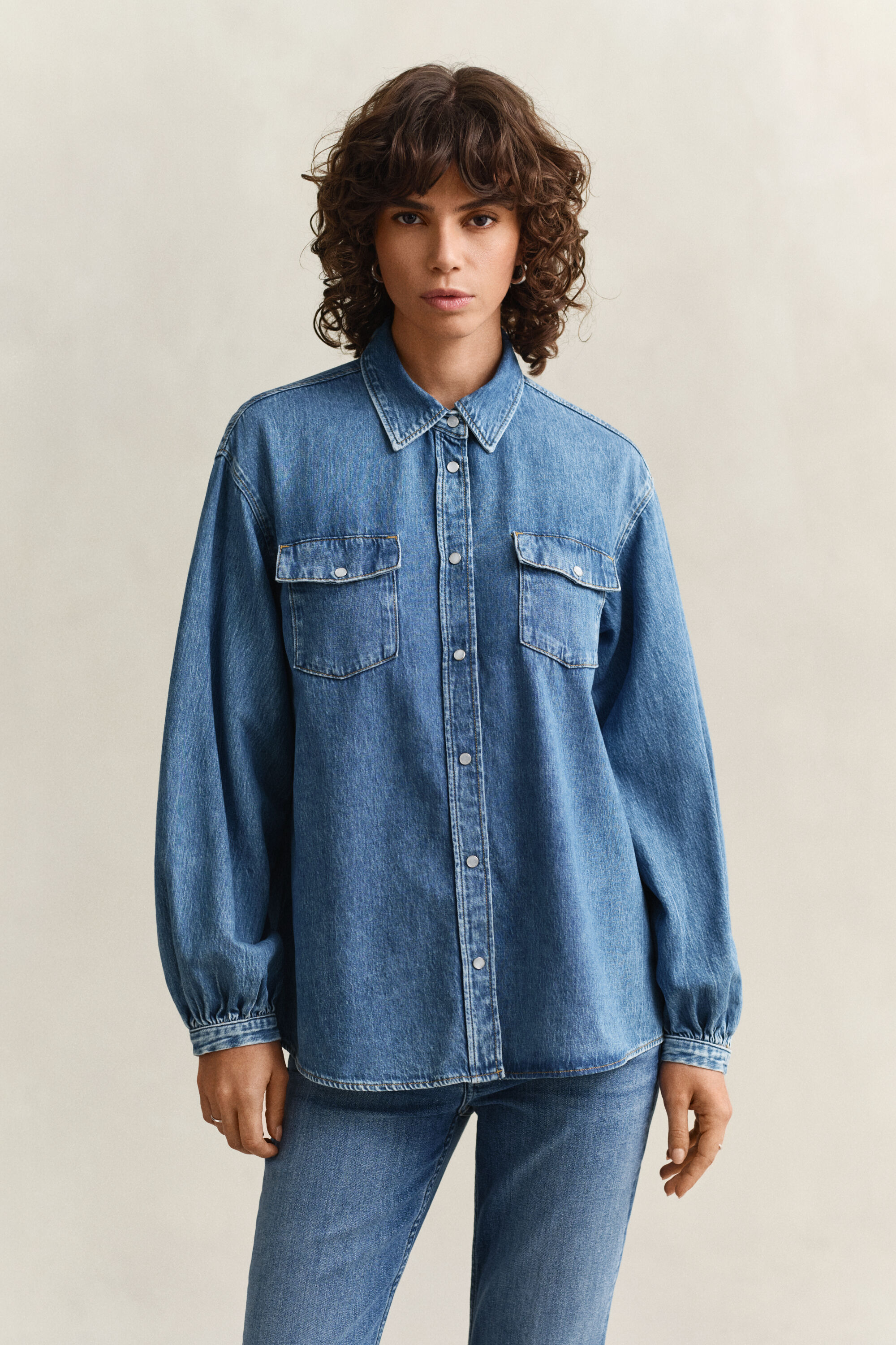 Camisa con mangas con volumen