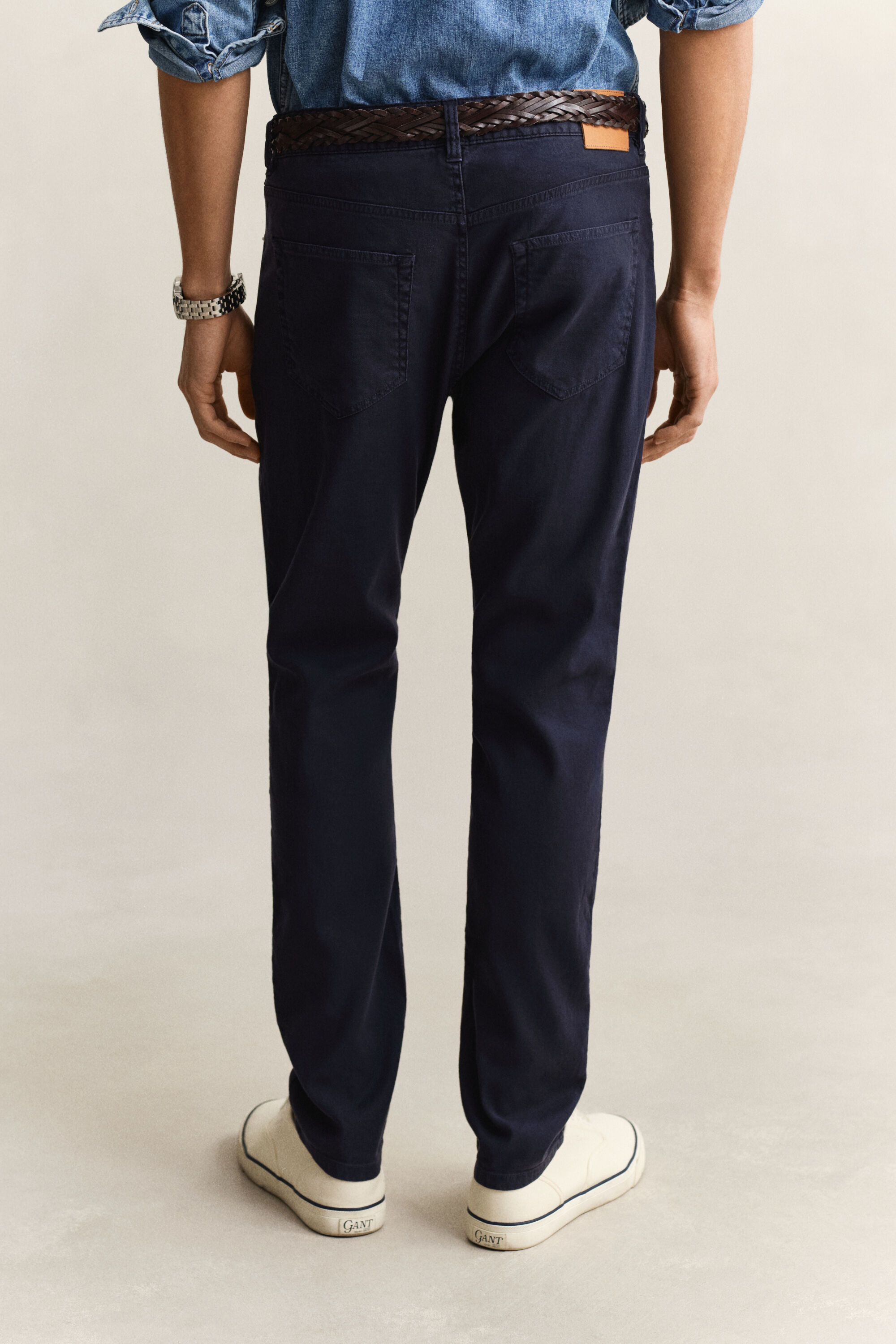 Vaqueros en mezcla de lino