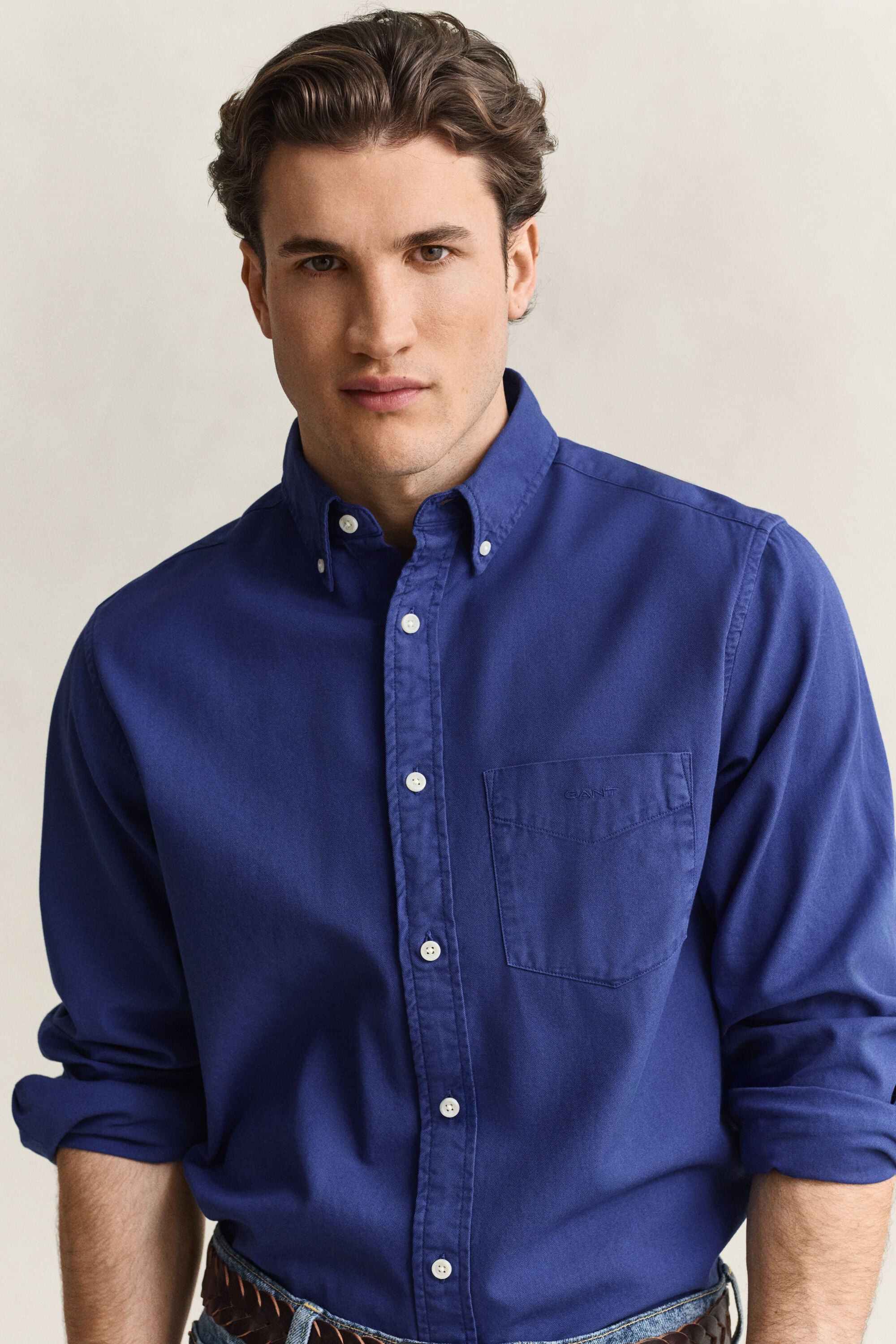 Camisa Regular Fit de sarga