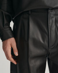 Pantalones cortos de piel