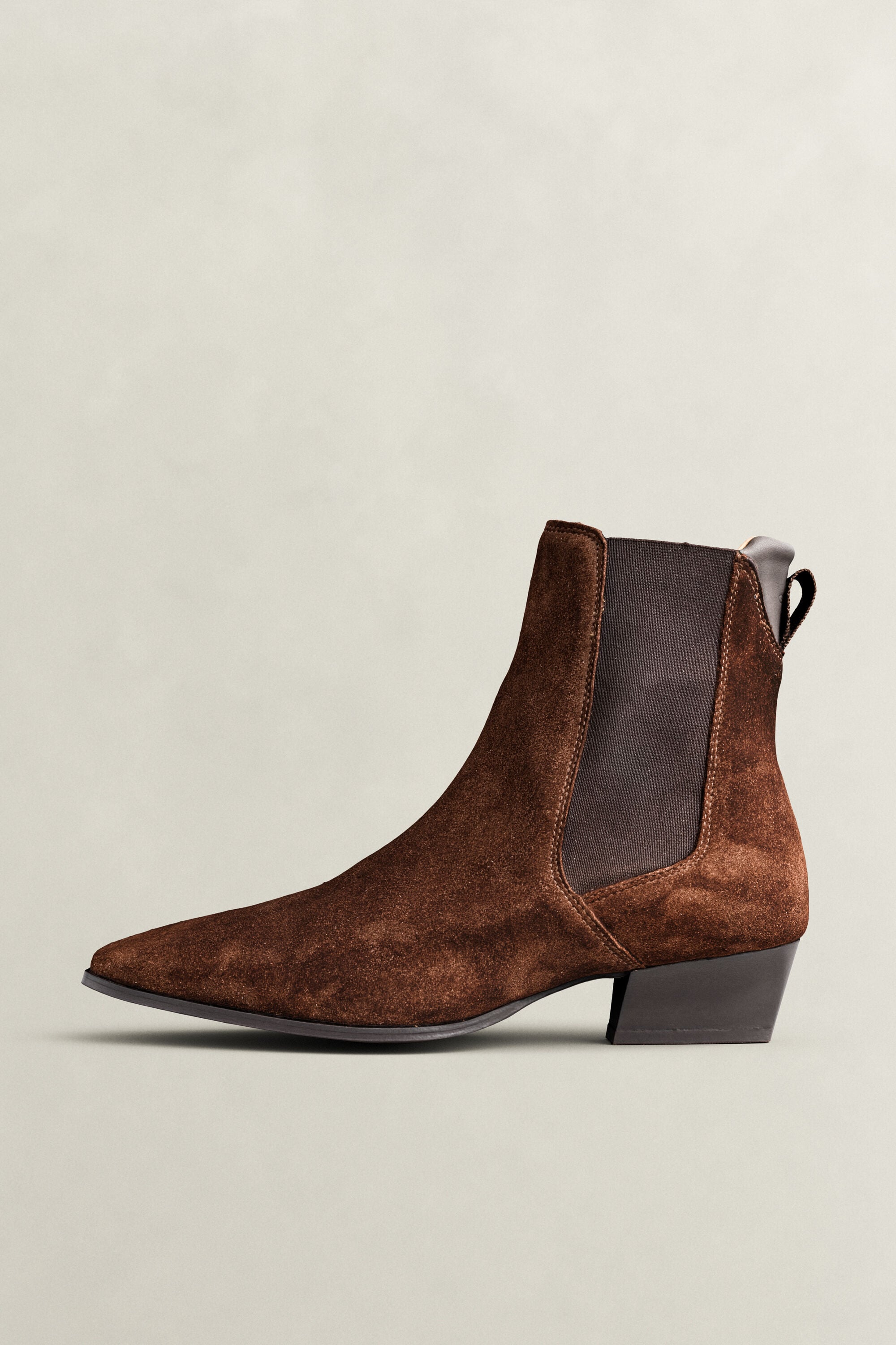 Botines Chelsea de ante Bassotte