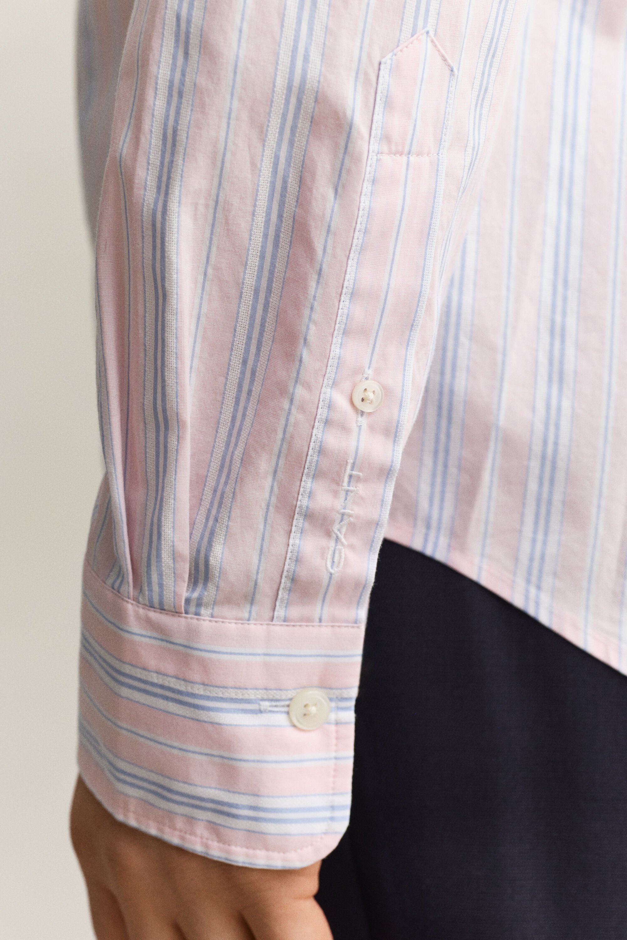 Camisa Regular Fit con textura labrada de rayas