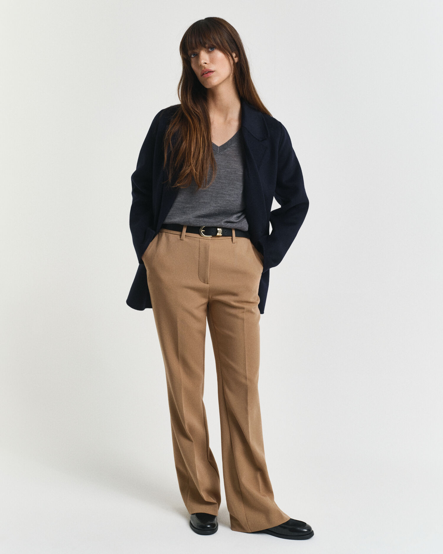 Pantalones de vestir Slim Fit acampanados