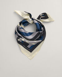 Pañuelo de seda con letras estampadas