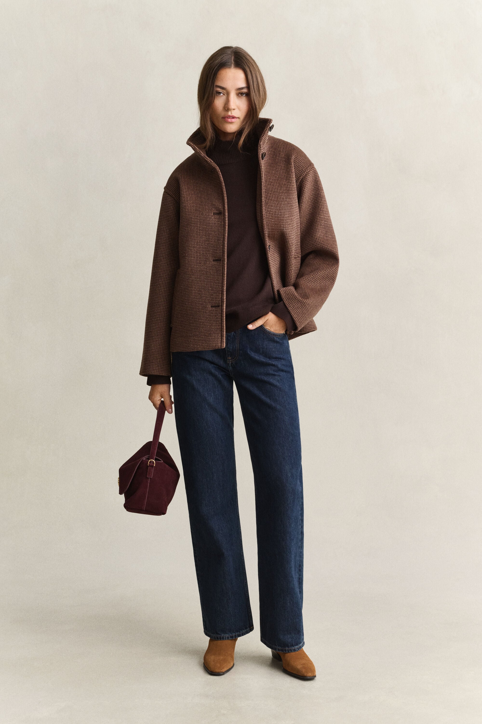 Jersey de lana de oveja superfina con cuello cerrado